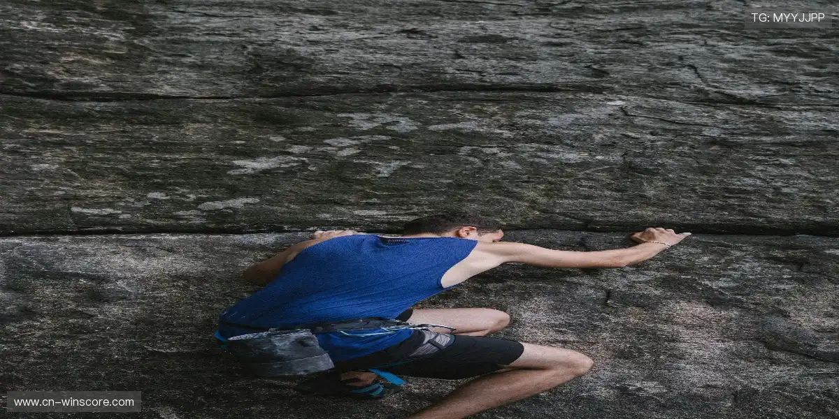 ❤️ 主队专属应援衫开抢,穿上战袍为英雄呐喊,信仰加成拉满!⚔️